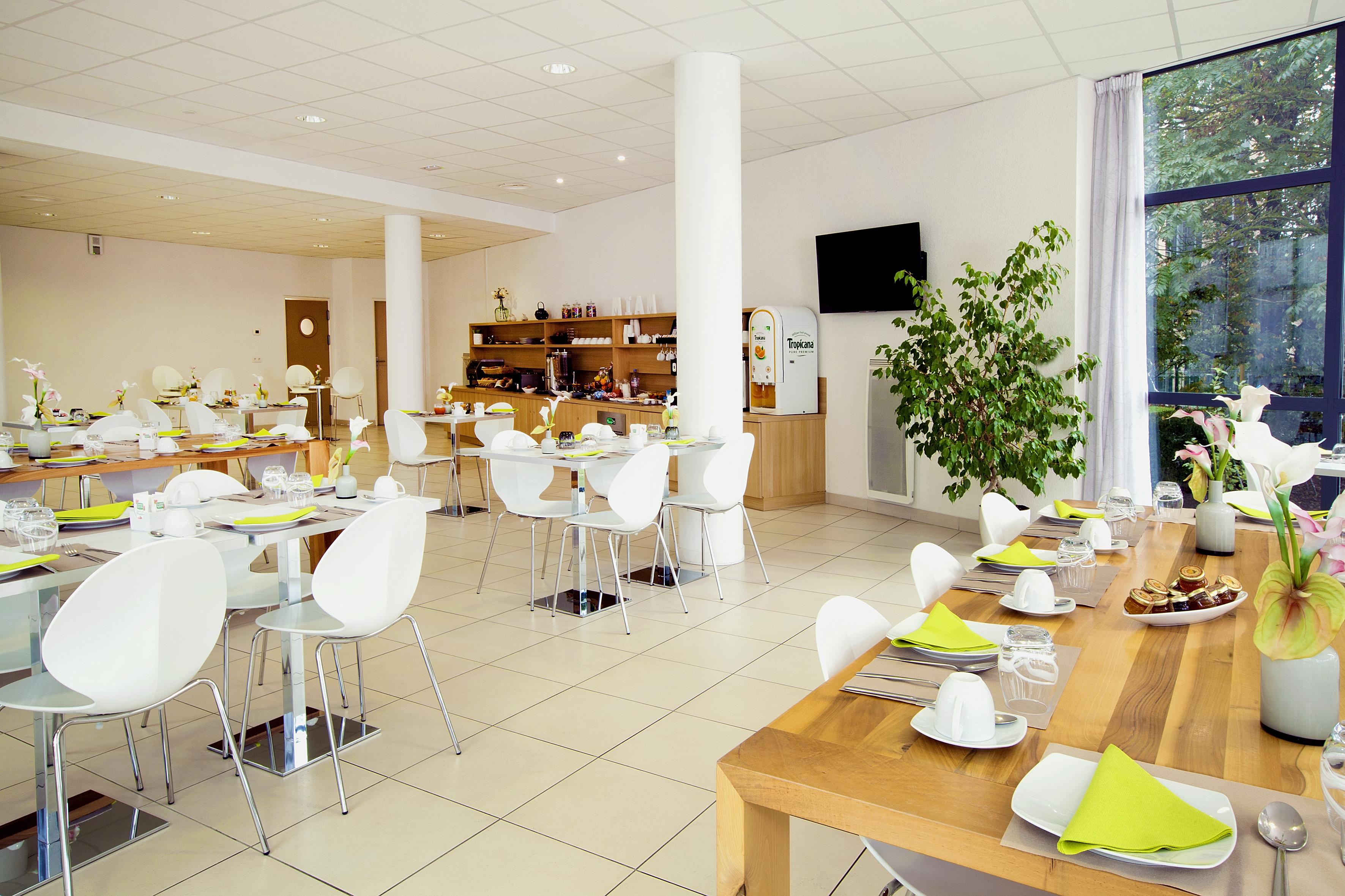 Residhome Neuilly Bords De Marne Екстериор снимка