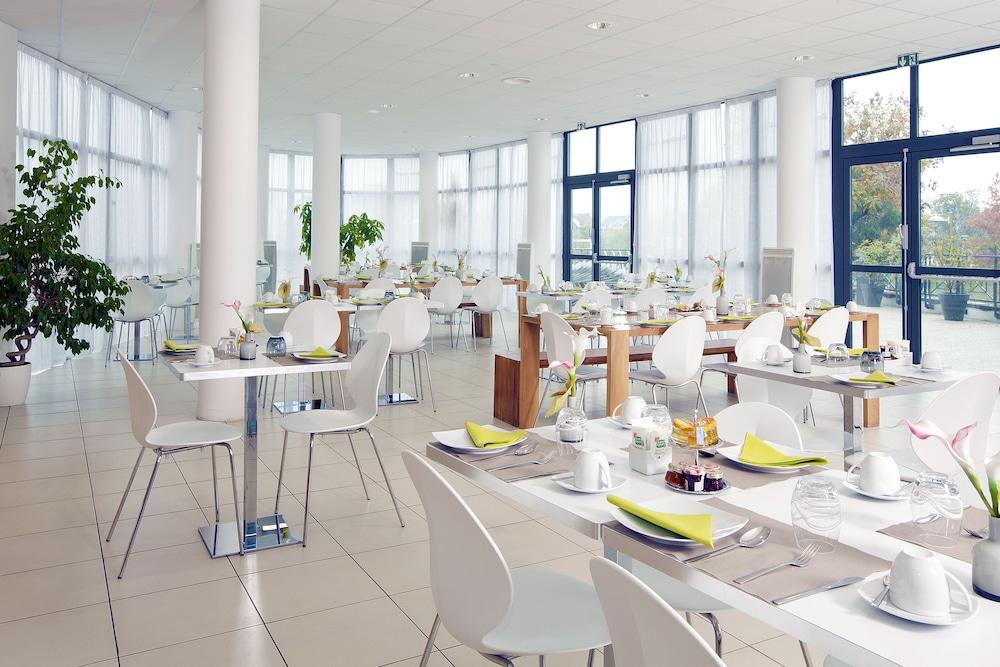 Residhome Neuilly Bords De Marne Екстериор снимка
